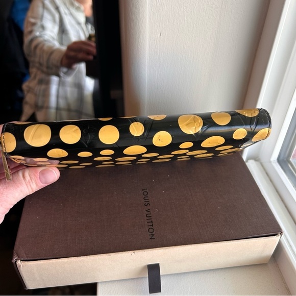 Louis Vuitton x Yayoi Kusama Polka Dot Wallet - Picture 6 of 13